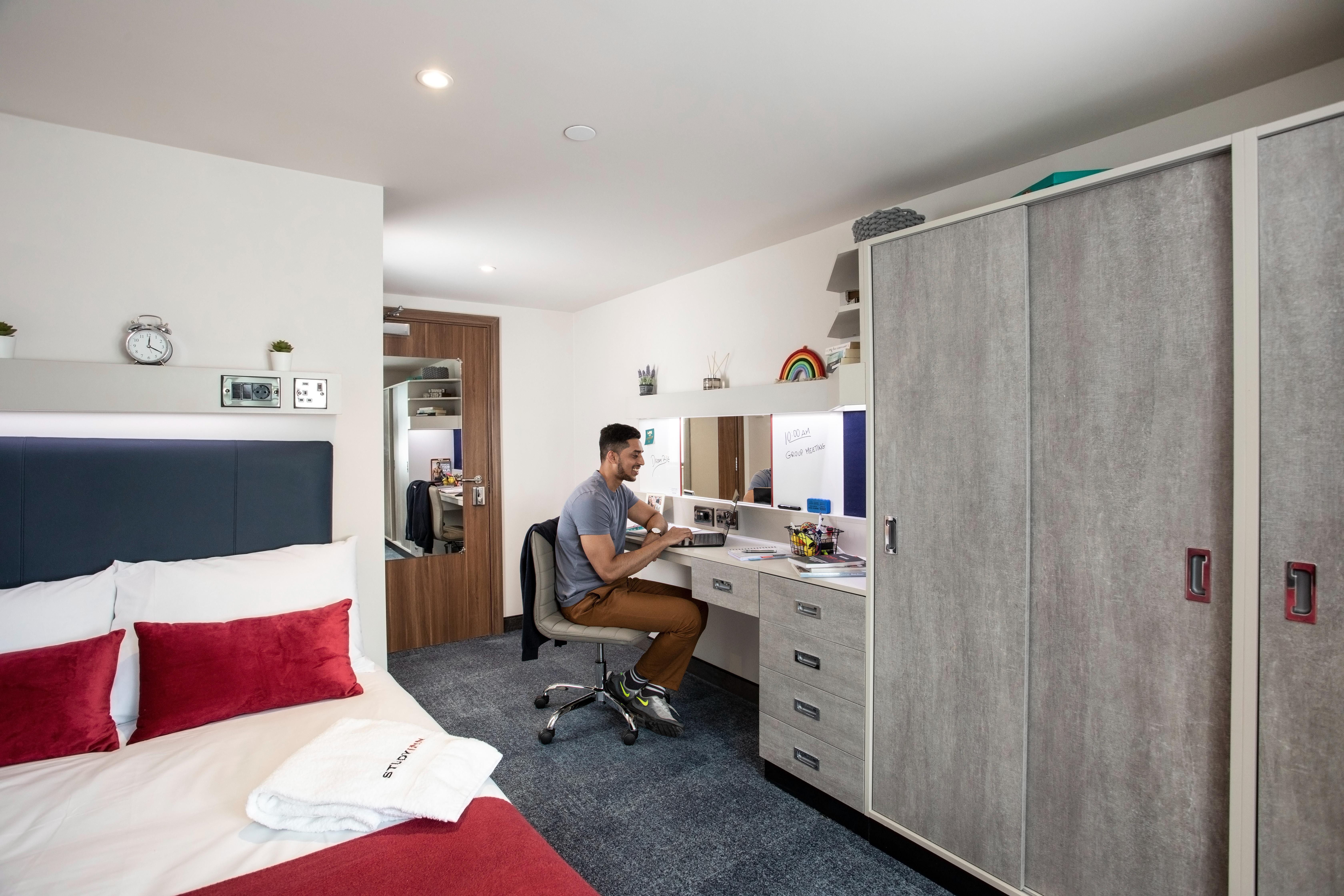 Study Inn Reynard House
