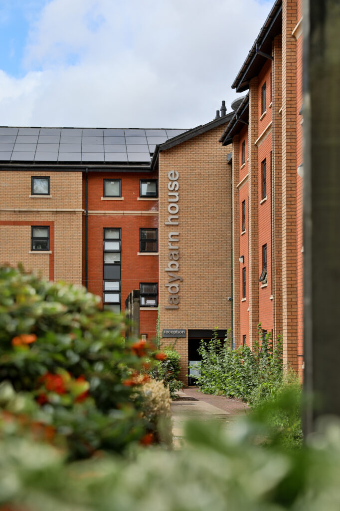 Almero Ladybarn House